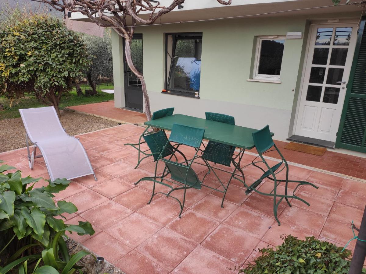 Independent Apartment With A Fabulous Patio - Casa Penny Cisano sul Neva エクステリア 写真